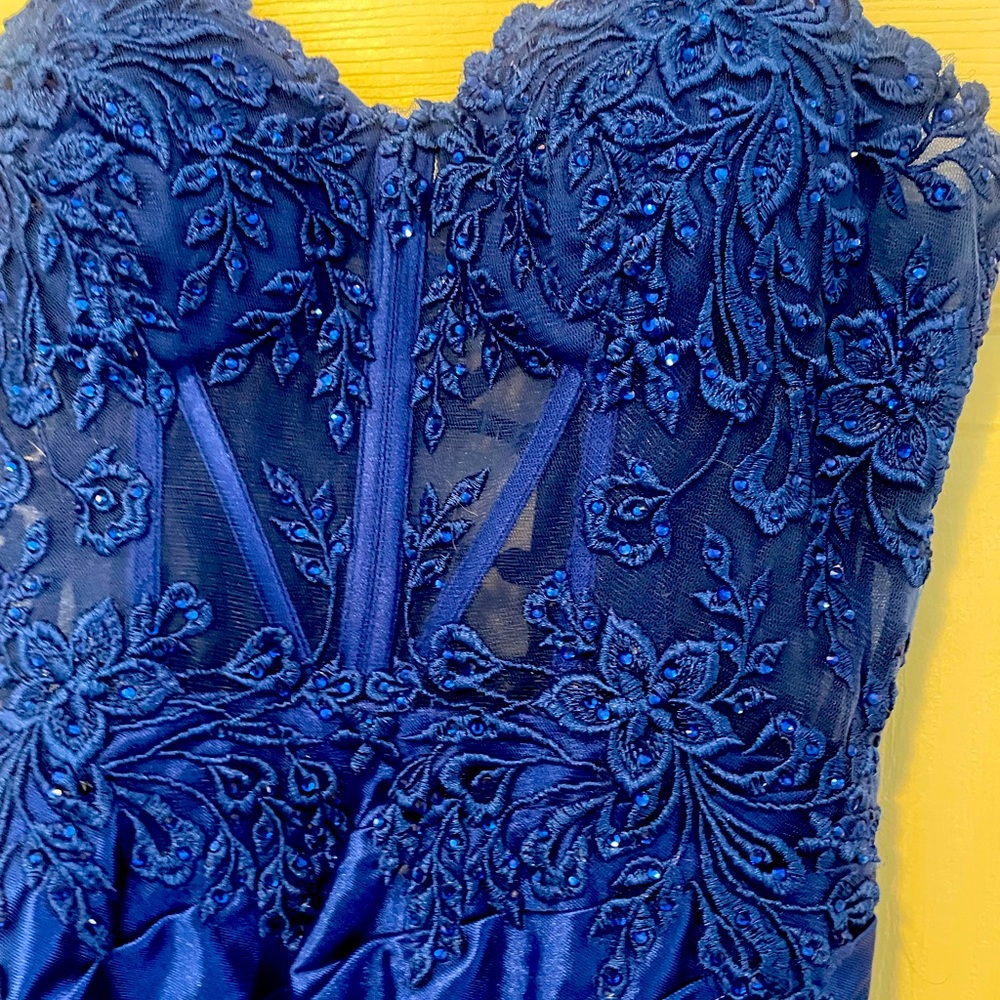 Elegant Blue Lace Dress